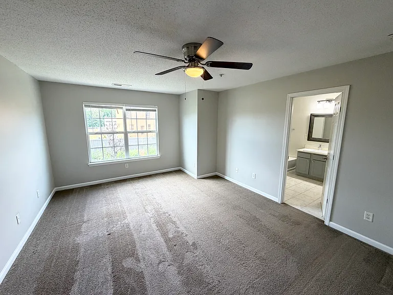 246 Azalea Cir — Photo 35