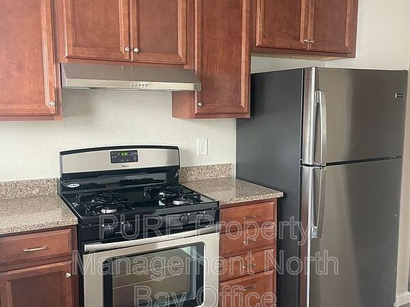 4th image of 210 Norton St #1-8