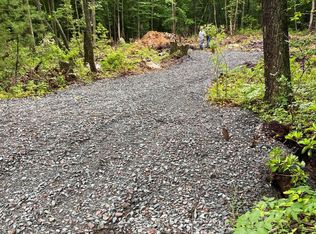 Sandlewood Rd, Jim Thorpe, PA 18229