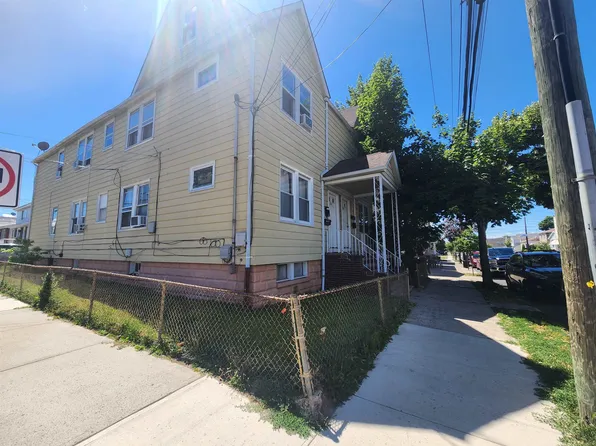 261 Centre Avenue image 1 of 14