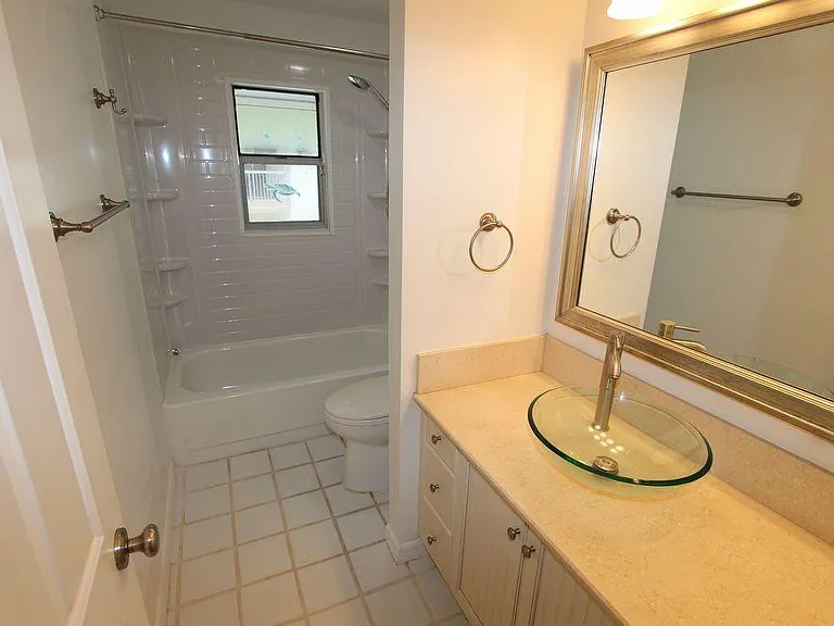 451 Hamptoncrest Cir #307 — Photo 12