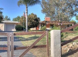 1568 Via Paloma, Escondido, CA 92026