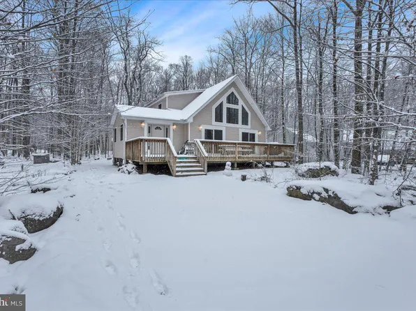 178 Minisink Dr, Pocono Lake, PA 18347