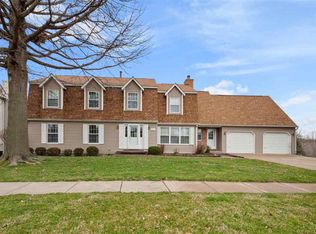 114 Green Mountain Dr, Iowa City, IA 52245