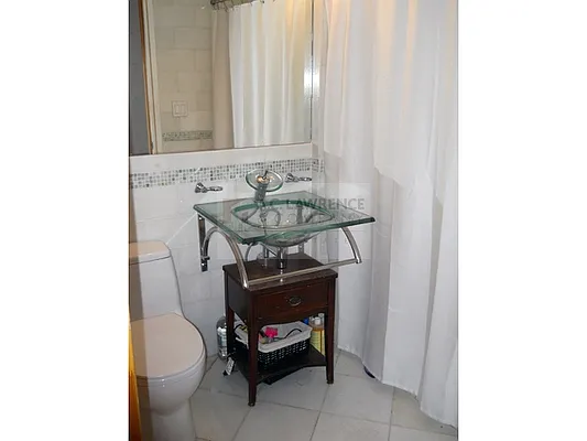 Rented by Aclawrence | media 12
