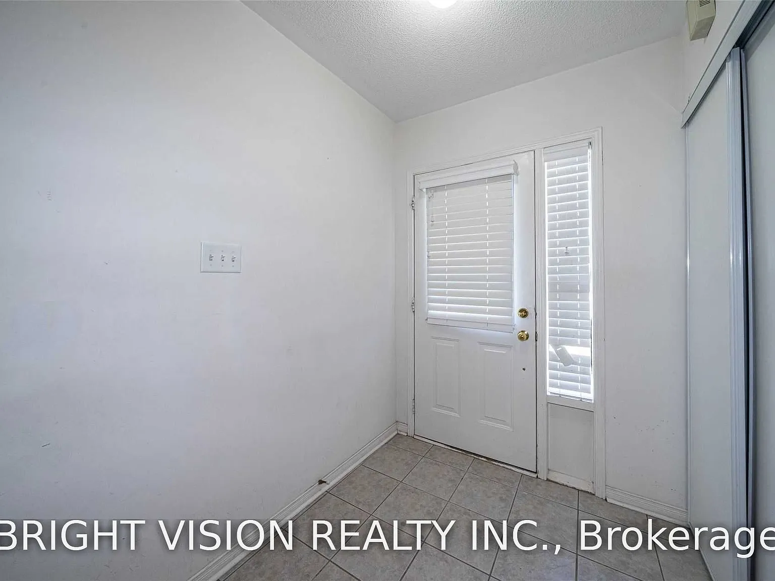 3 bed, $3,100 — Photo 4