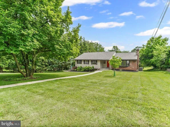 2924 Dogwood Ln, Broomall, PA 19008