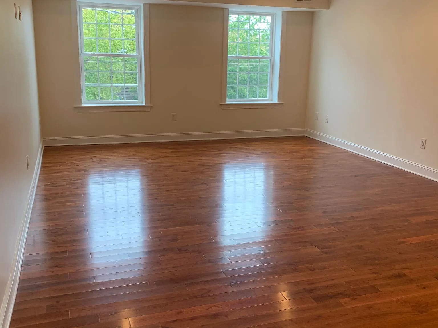 2210 Frankford Ave — Photo 2