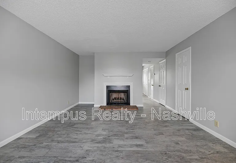 5771 Brentwood Trce — Photo 6