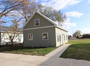 2729 Commercial Ave, Mattoon, IL 61938