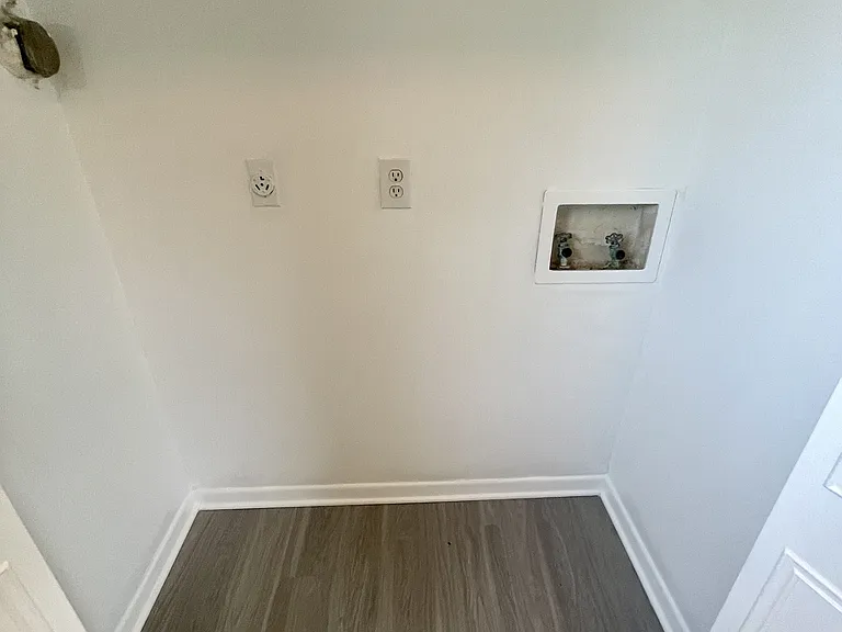 544 SW 35th St — Photo 16