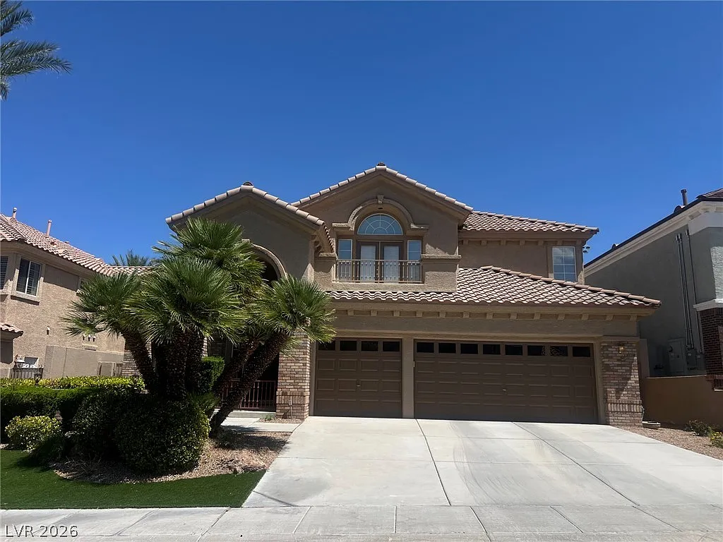 4 bed, 2.5 bath, 3206 sqft, $5,000 — Photo 2