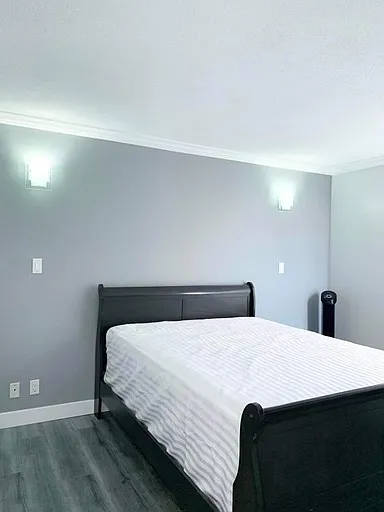 8180 Granville Ave #305 — Photo 10