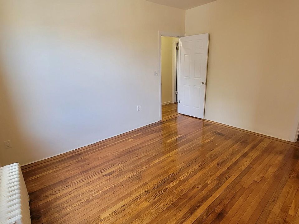 1st image of 3620 Parsons Blvd #2DD