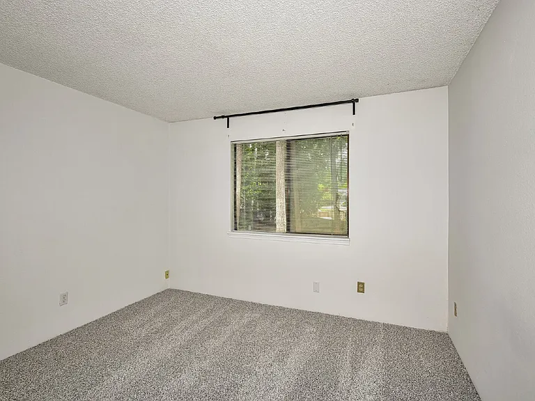 12721 NE 129th Ct #305 — Photo 13