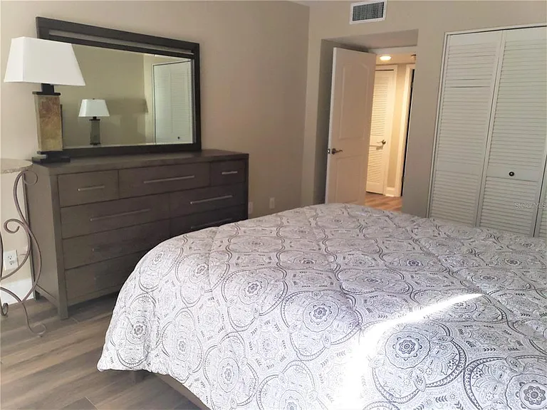 1460 Gulf Blvd #1102 — Photo 21