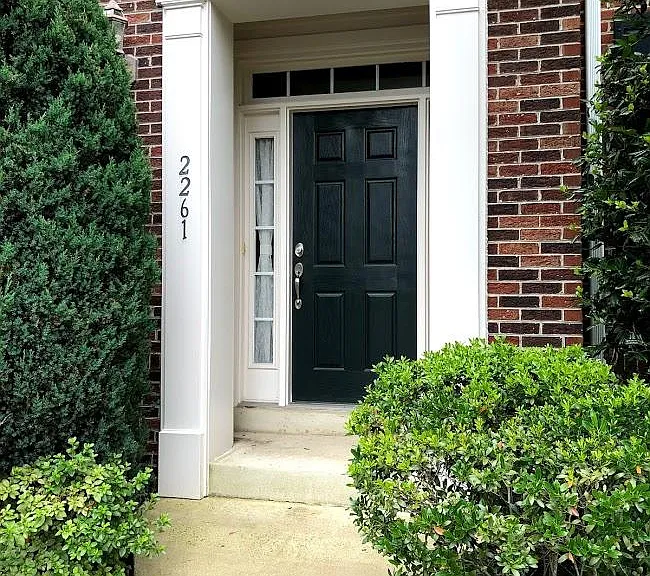 2261 Potomac Club Pkwy — Photo 2