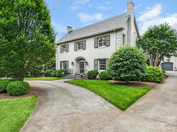 1734 Queens Rd W, Charlotte, NC 28207