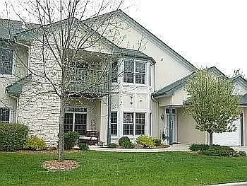10228 W Deerwood Ln Photo 1