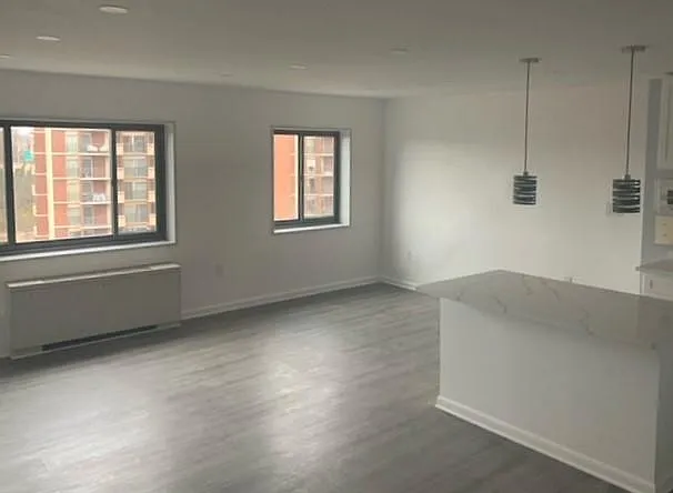 1 bed, 735 sqft, $1,950 — Photo 2