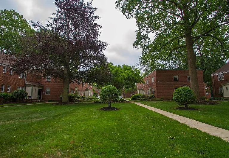 Greenwood Village Apartments — Photo 4