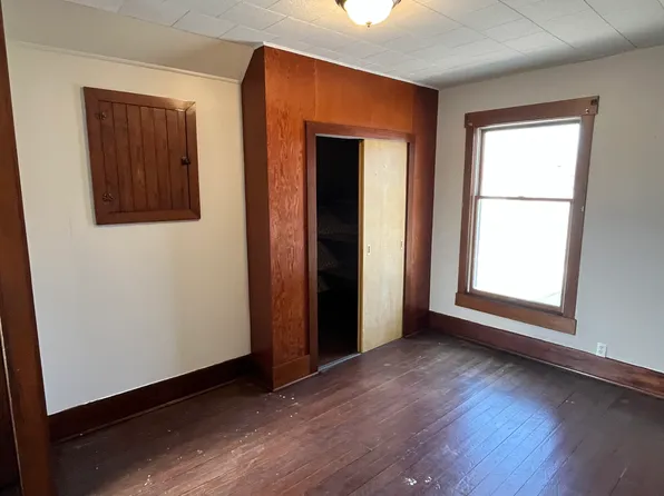 161-61 N High St, Covington, OH 45318