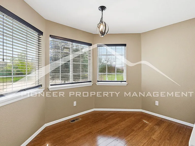 2309 Flagstaff Dr — Photo 10