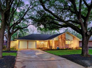 1318 Foxwood Rd, Houston, TX 77008