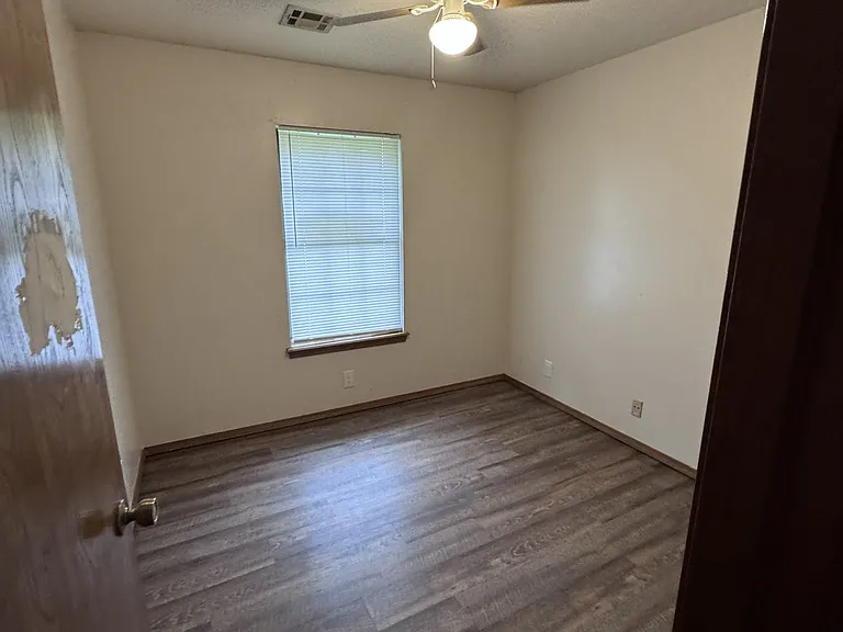 3613 Redbud Dr — Photo 12