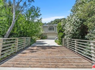 24753 Mulholland Hwy, Calabasas, CA 91302