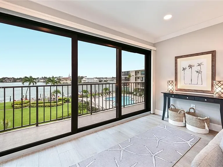 3200 Gulf Shore Blvd N #308 — Photo 5