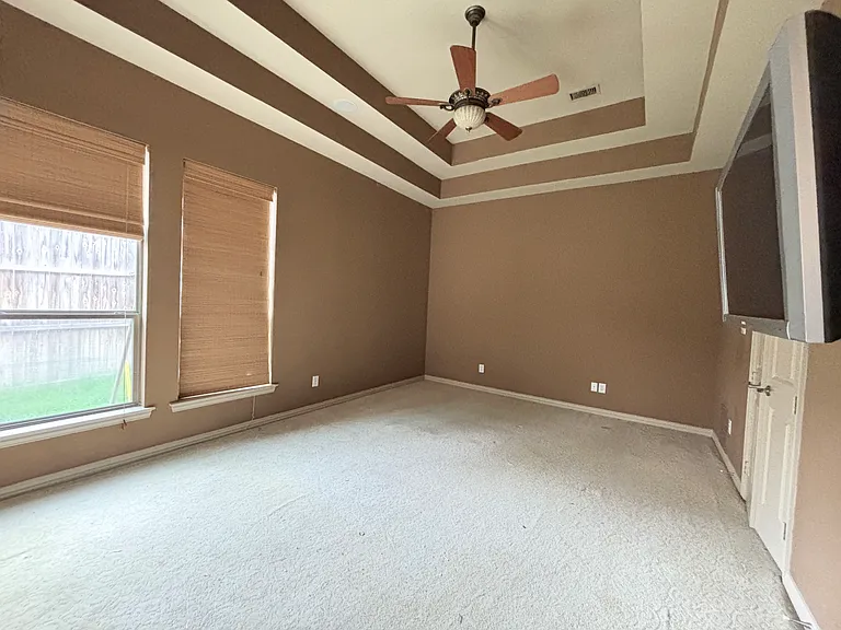 7005 Kenswick Dr — Photo 17