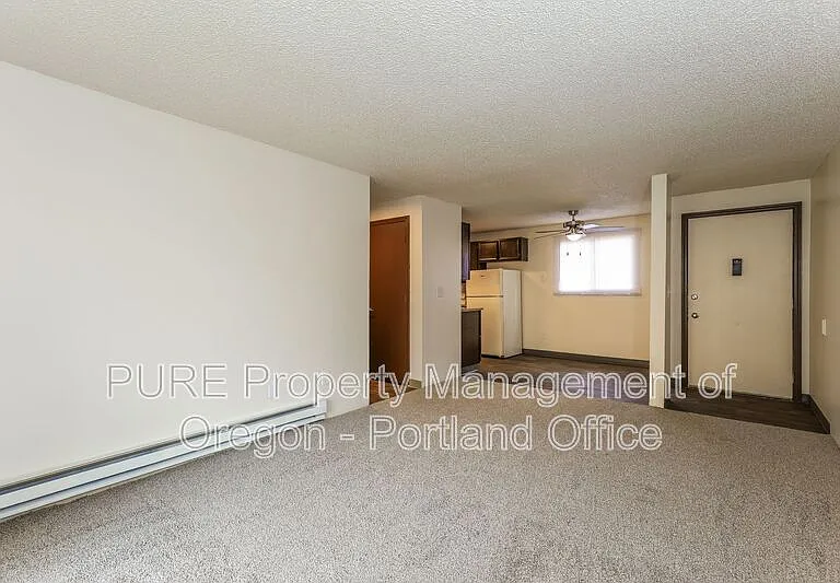Parkway Garden — Photo 81