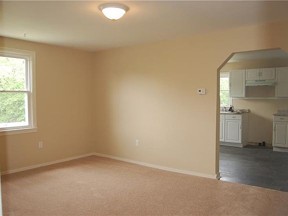 5th image of 105 Oliver Pl