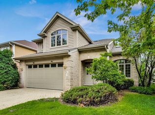 6322 Breton Lakes Dr, Willowbrook, IL 60527