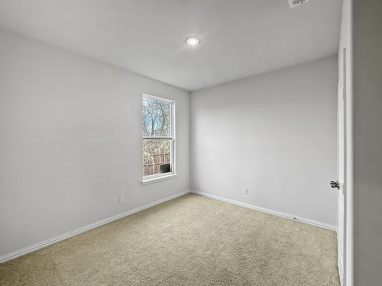2018 Morse St — Photo 17