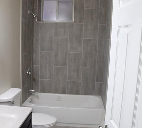 4th image of 4528 S Michigan Ave #2