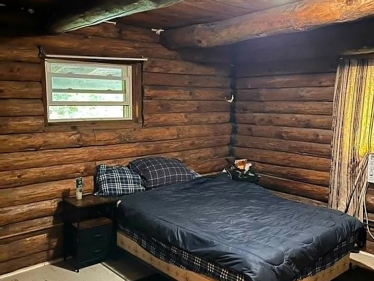 1st bedroom
