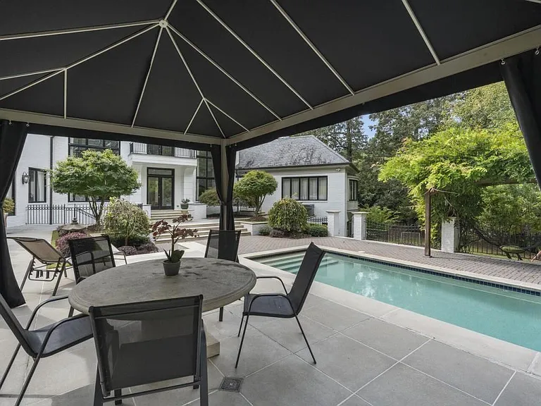 997 Davis Dr — Photo 114