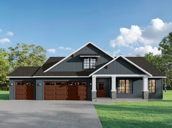 160 Queens Creek Dr, Frankenmuth, MI 48734