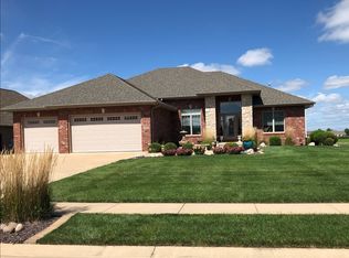 6101 Spindell Dr, Springfield, IL 62711