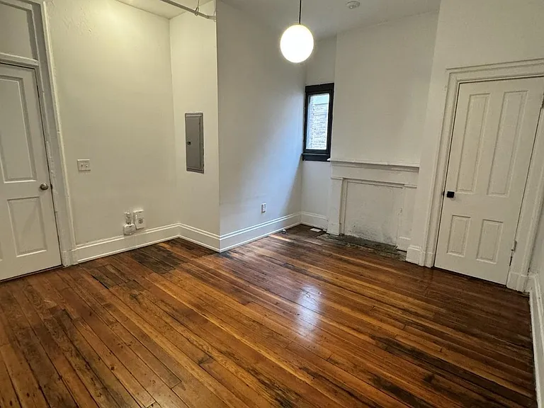 1733 Elm St #2C — Photo 9
