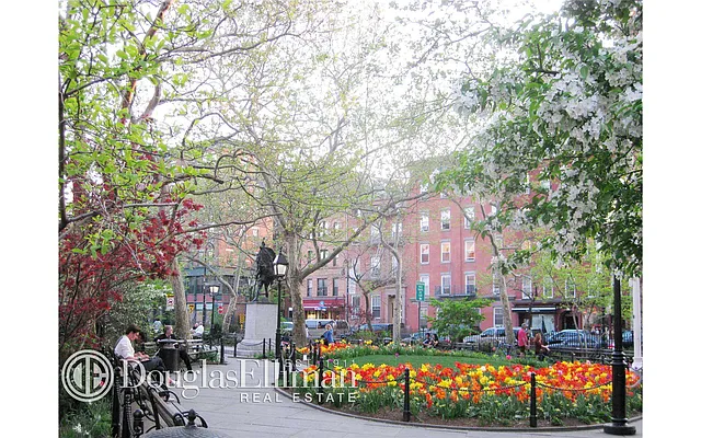 Sold by Douglas Elliman | media 20