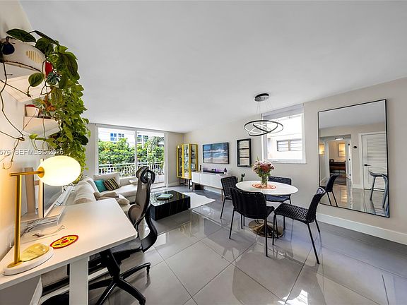 3rd image of 1665 Bay Rd APT 221
