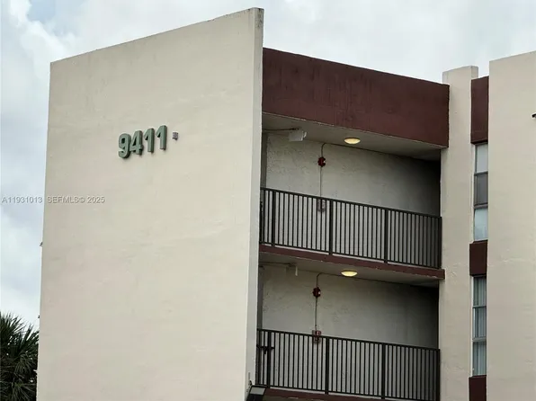 9411 SW 4th St APT 111, Miami, FL 33174