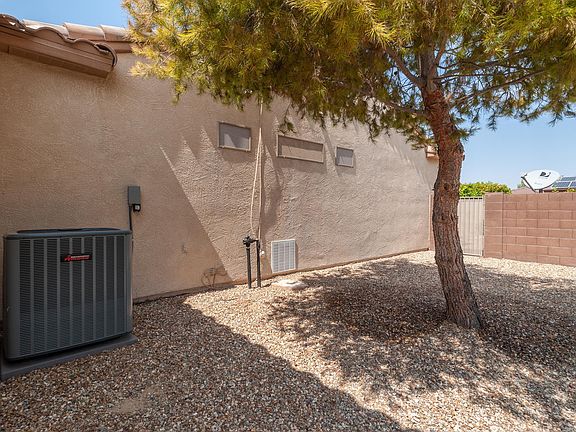5th image of 14928 W Woodbury Ln
