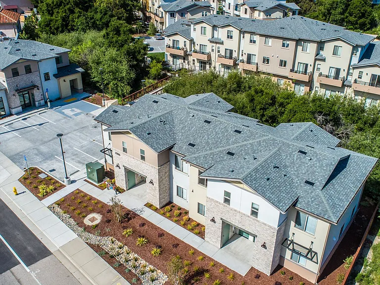 Twin Creeks Apartments — Photo 48