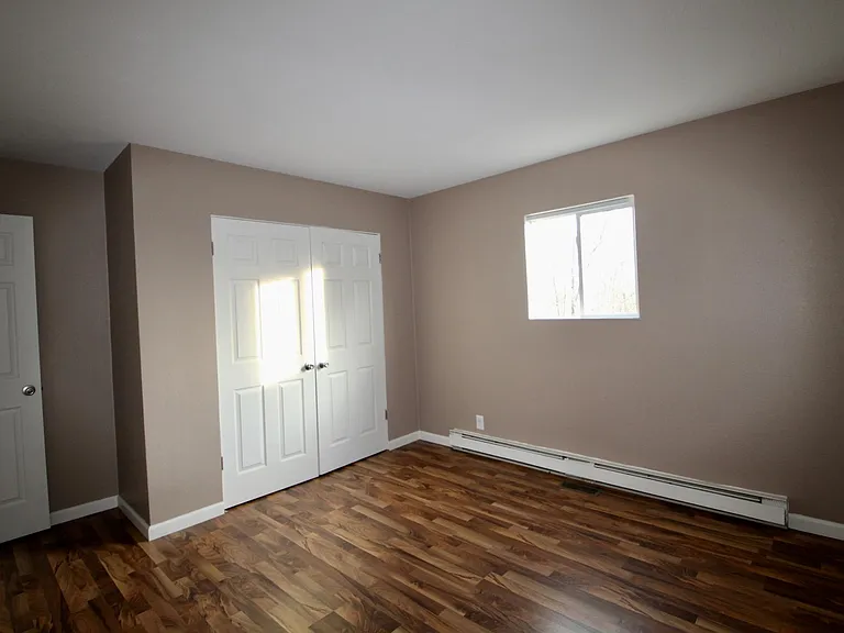 200 Maple Park Dr — Photo 10
