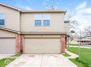 302 Ezekial Ave, Dallas, TX 75217