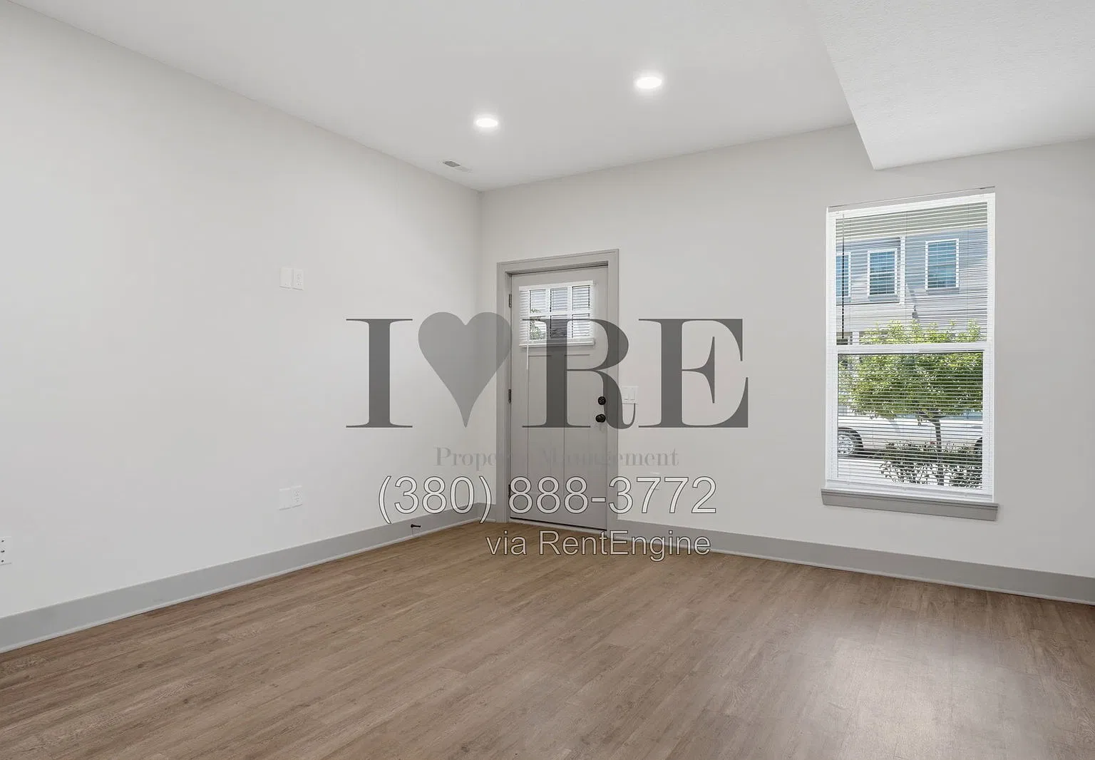 2 bed, 2.5 bath, 1220 sqft, $1,894 — Photo 4